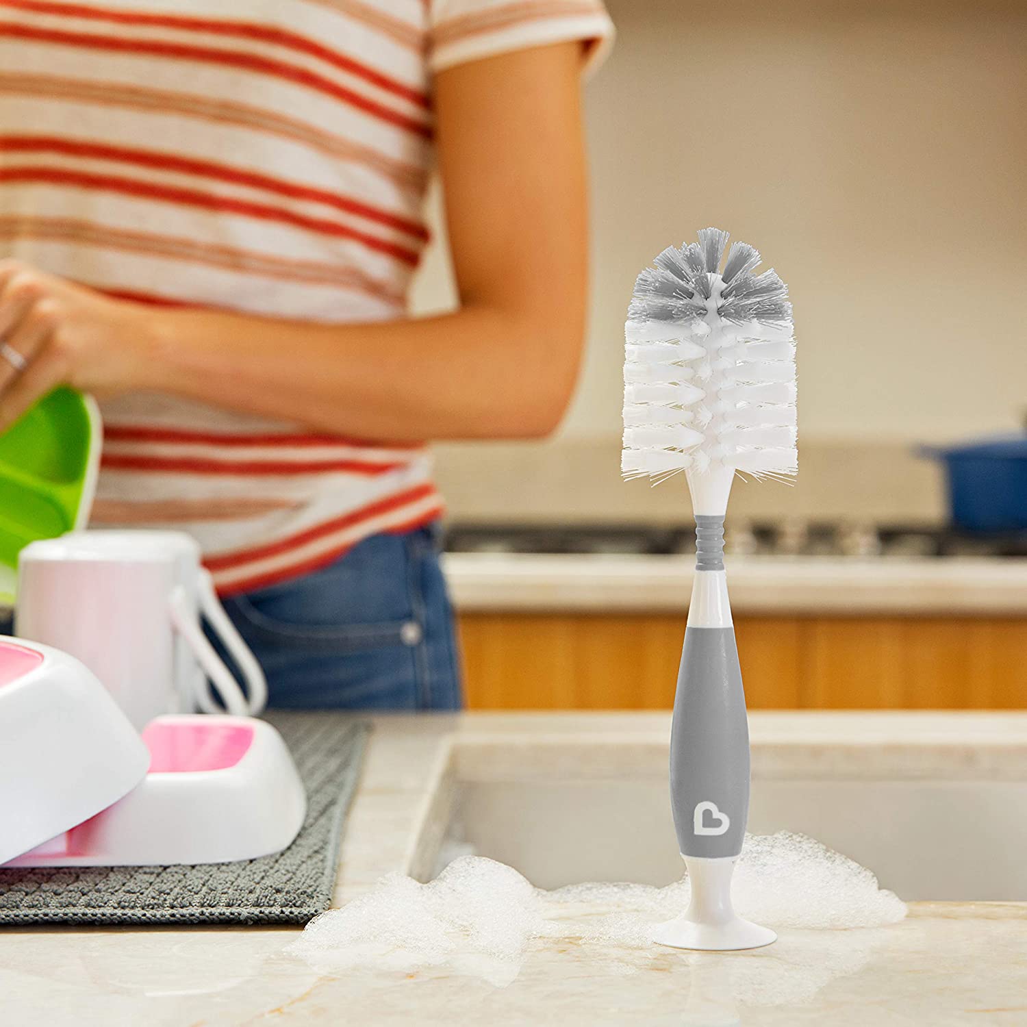 Munchkin Sponge Bottle Brush, 2 Pack, Grey - Image 6